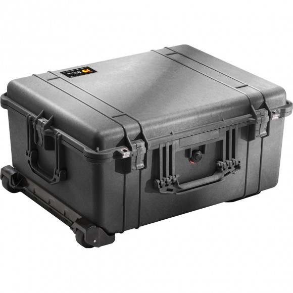 Peli 1610 Case with Padded Dividers - Black